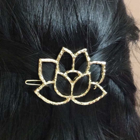 Accessories - Golden Lotus Hair Clip